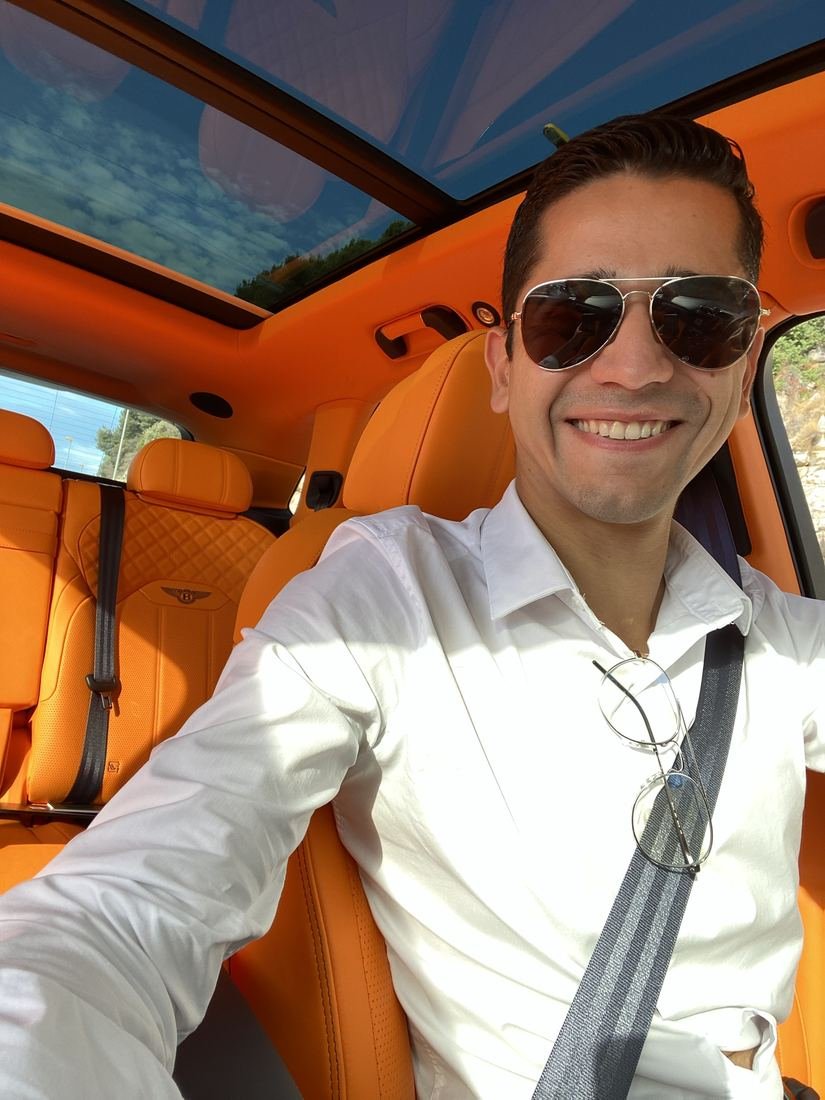 Bentley Bentayga — intérieur — DMOTORS
