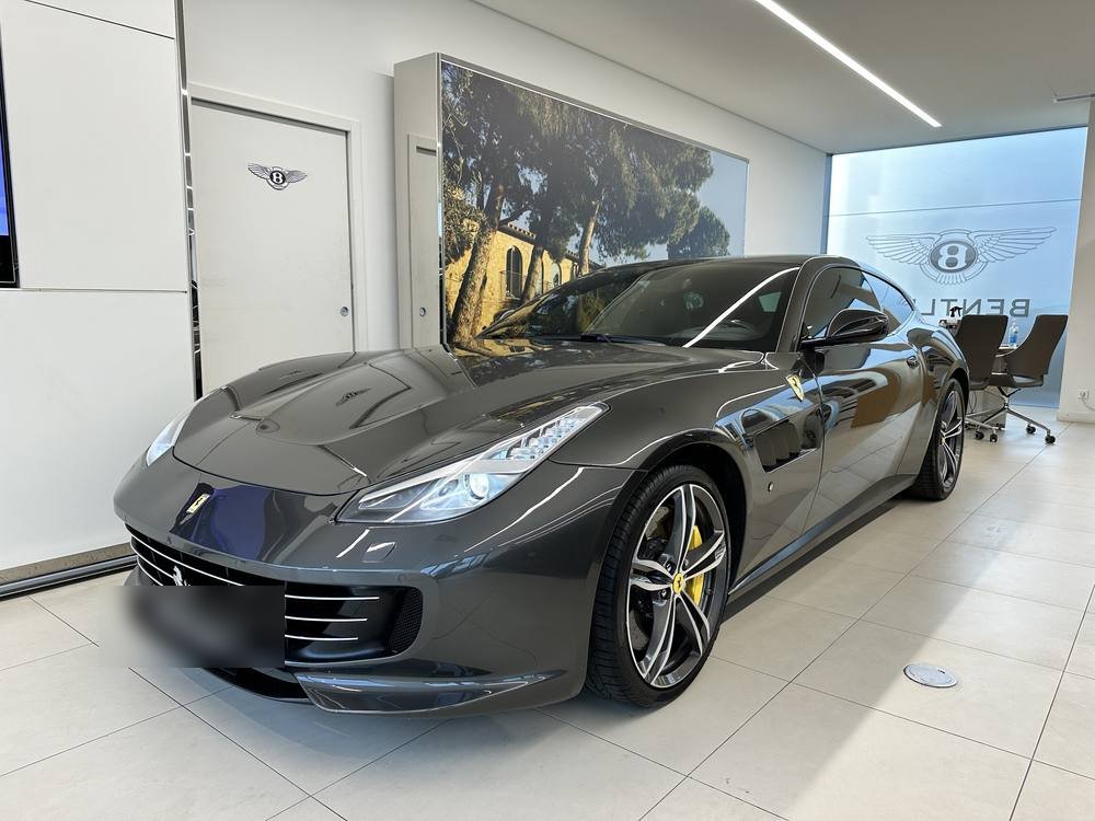 Ferrari GTC4Lusso — véhicule vendu — DMOTORS